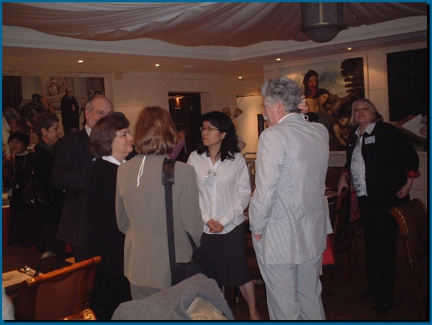 602x451 pixels (101K)